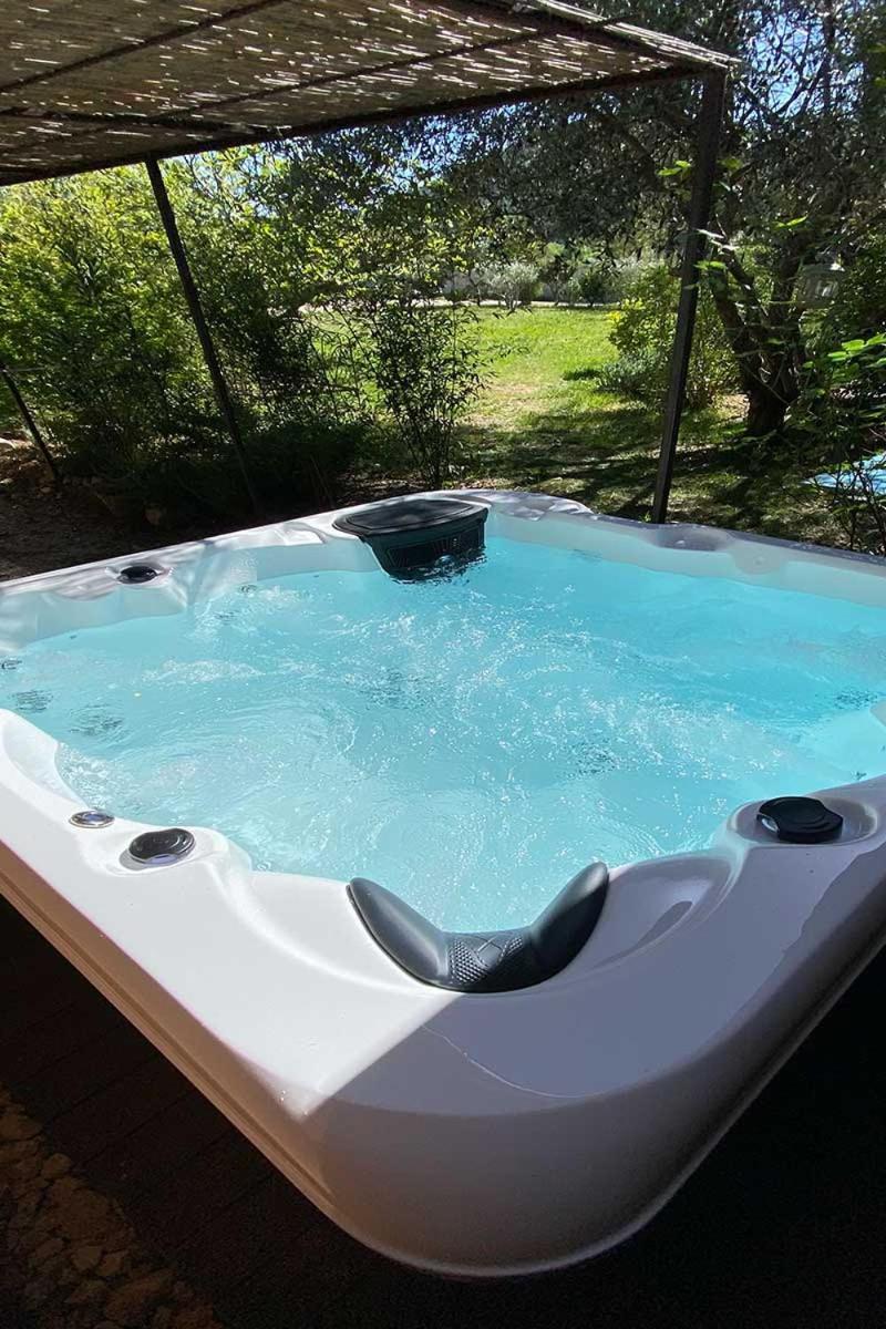 Villa Spacieuse Avec Terrasse Et Vue Mont Ventoux Entrechaux エクステリア 写真