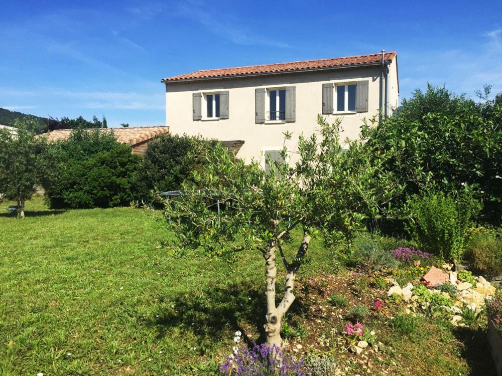 Villa Spacieuse Avec Terrasse Et Vue Mont Ventoux Entrechaux エクステリア 写真